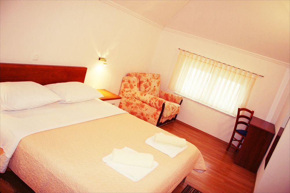 Guesthouse Rubcic ラコヴィツァ エクステリア 写真